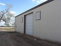 4' x 4'exhaust fans for maximum ventilation.